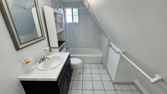 Building Photo - 459 N Alfred St