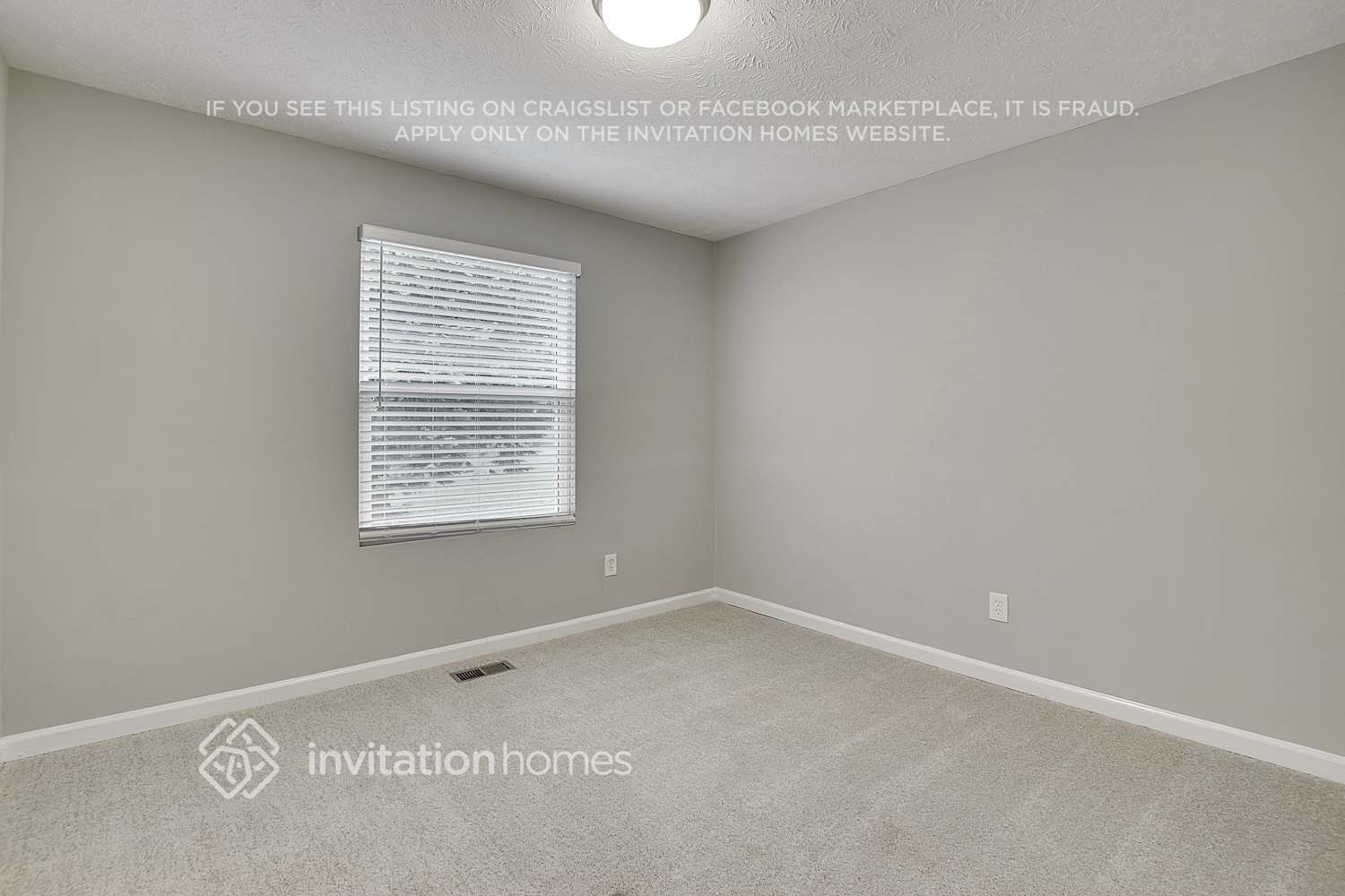 Building Photo - 6165 Queens Rd