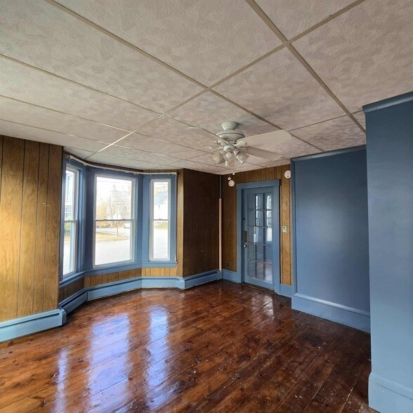 Building Photo - 13 Forest St