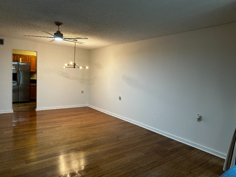 Building Photo - 1071 Edgewood Ave S