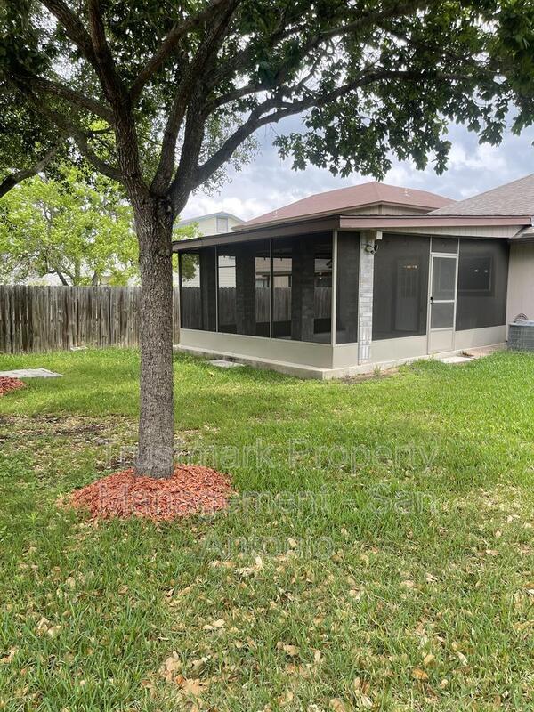 Building Photo - 8335 Bent Meadow Dr