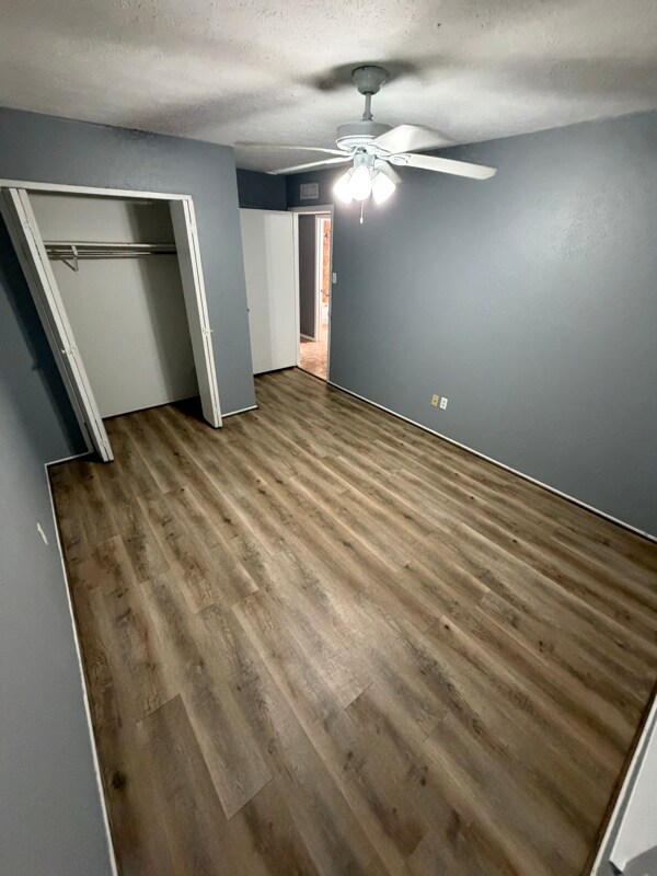 Building Photo - 24307 Rockin 7 Dr