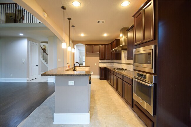 Building Photo - 27363 Pendleton Trace Dr