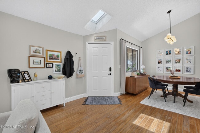 Building Photo - 9351 Arbolita Way