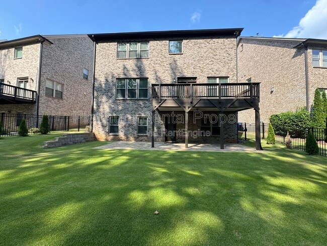 Building Photo - 3578 Strath Dr