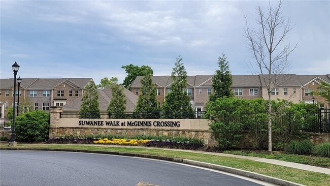 Building Photo - 840 Sunset Park Dr