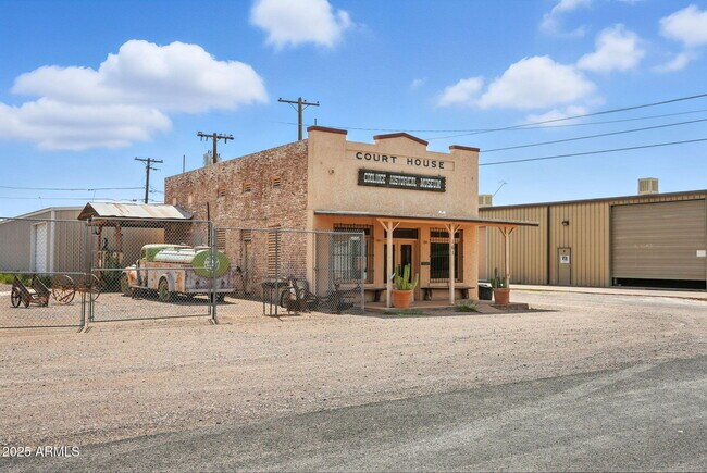 Building Photo - 130 W Harding Ave