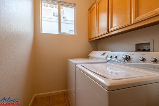 Building Photo - 3526 Casabella Ct
