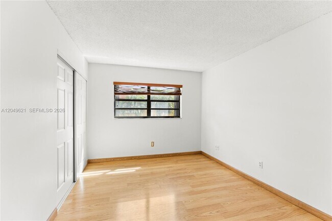 Building Photo - 13745 SW 84th St