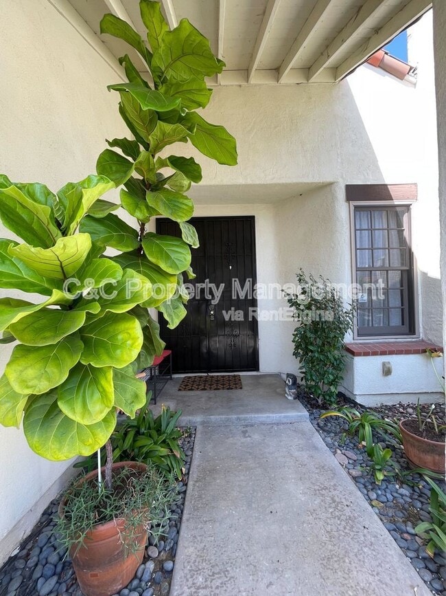 Building Photo - 17562 Bocage Point