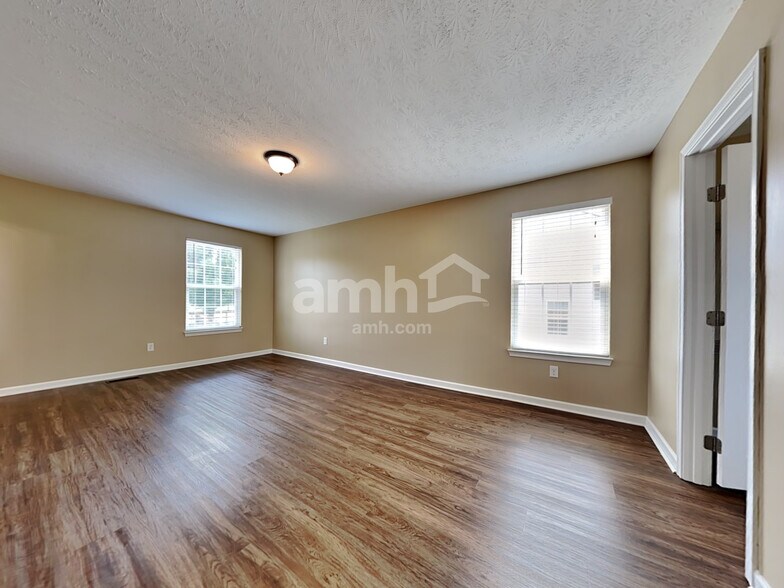 Building Photo - 1164 Turfway Ct