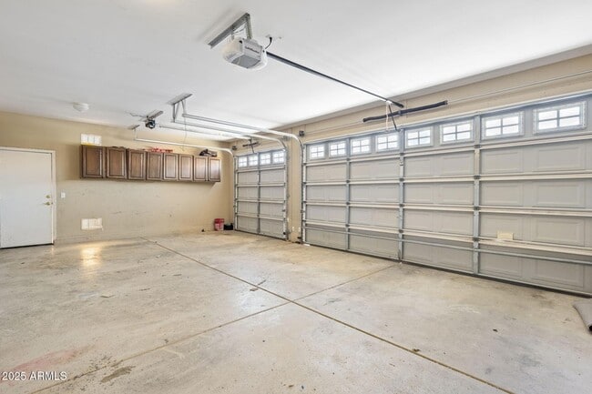Building Photo - 2261 W Mila Way