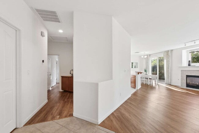 Building Photo - 3622 Arroyo Ave