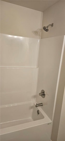 Building Photo - 516 S Benchmark Ln