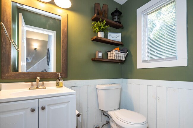 Building Photo - 59 Deer Path Ct