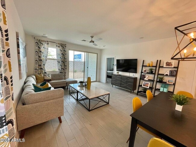 Building Photo - 40629 W Sunland Dr