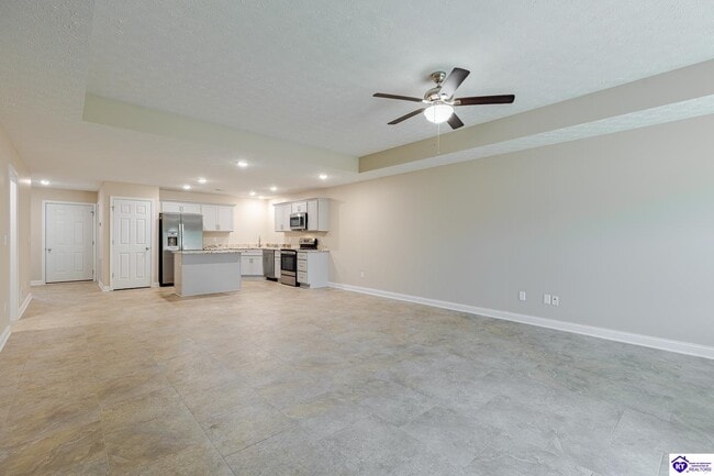 Building Photo - 305 Breckinridge Cir