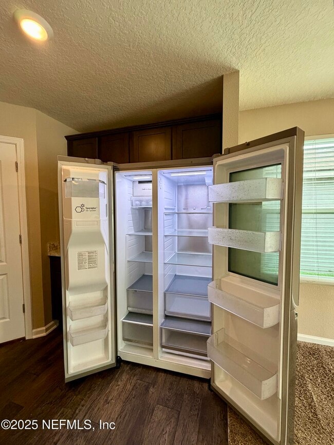 Building Photo - 3583 Sunfish Dr