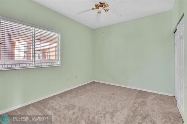 Building Photo - 7765 Yardley Dr