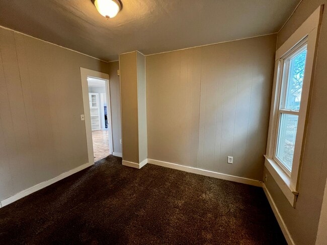 Building Photo - Charming Lower North Hill Home