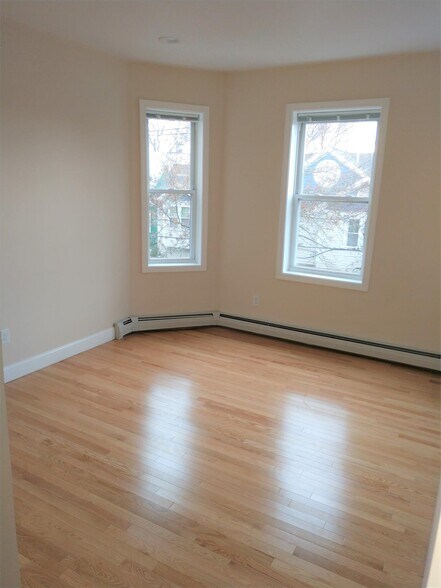 Building Photo - 274 Brookline St