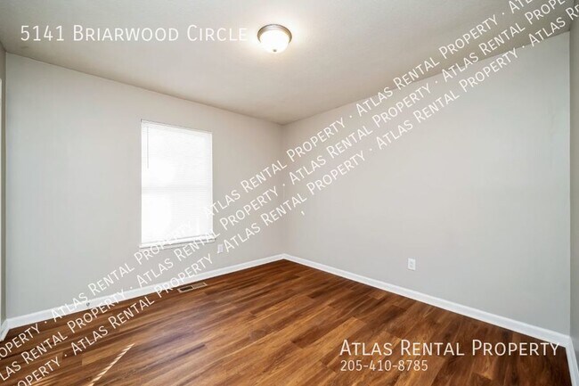 Building Photo - 5141 Briarwood Cir
