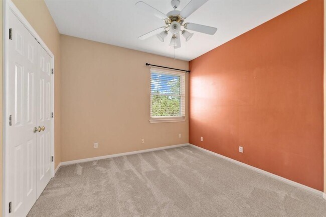 Building Photo - 14425 Evergreen Cove