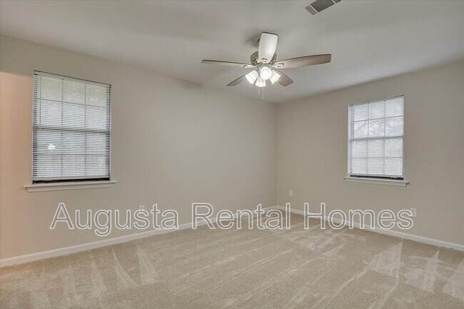 Building Photo - 2314 Rutherford Ave