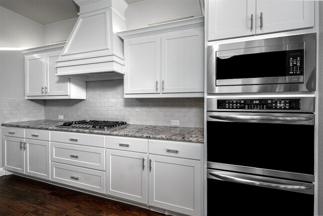 Building Photo - 764 Tallgrass Dr