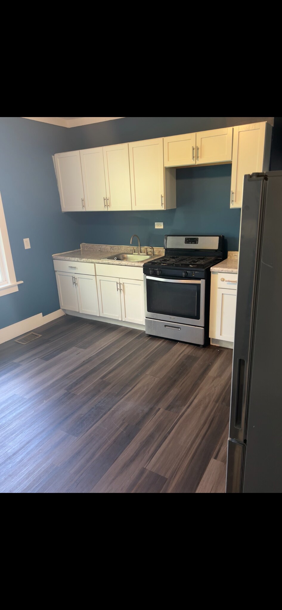 Kitchen - 114 E 119th St