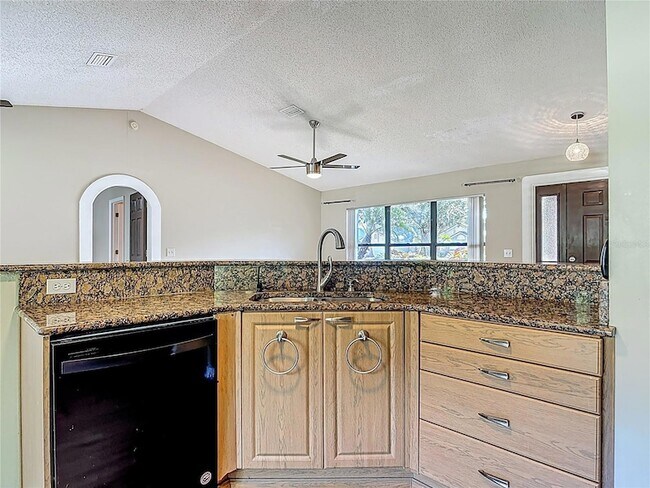 Building Photo - 4039 N Waterbridge Cir