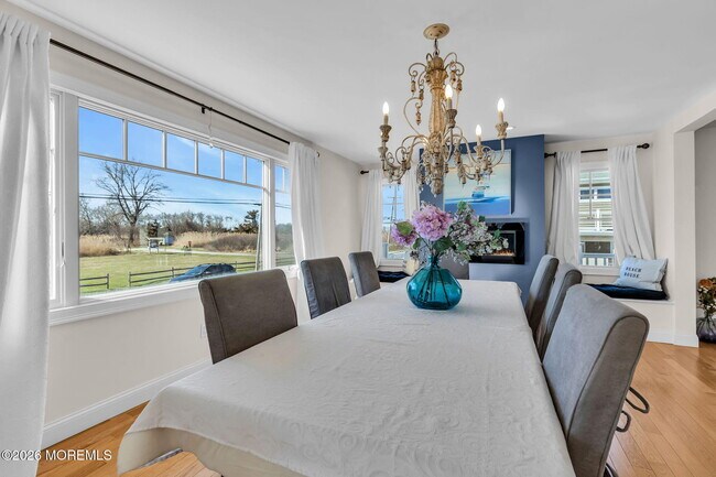 Building Photo - 550 Whiting Ave