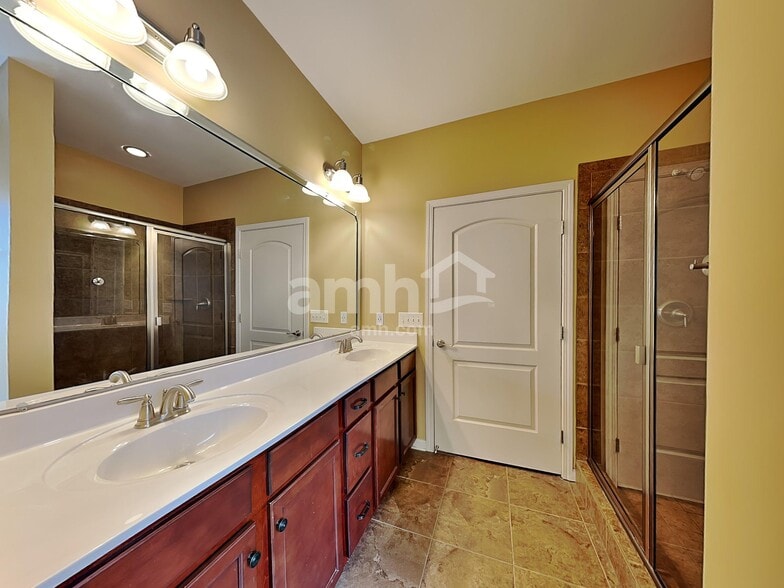 Building Photo - 300 Dunnwood Loop