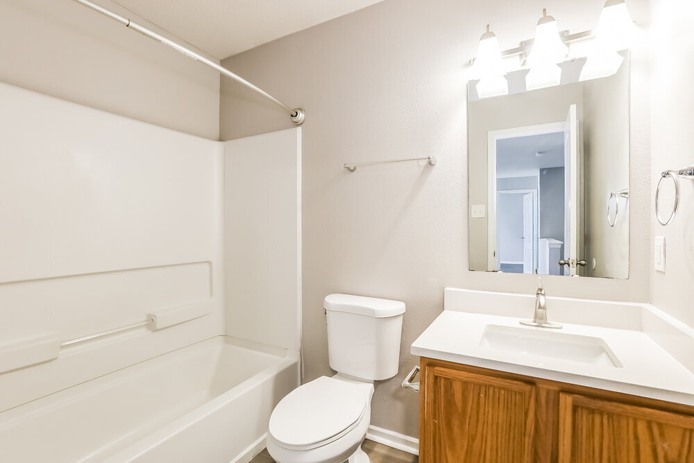 Building Photo - 8421 Ash Grove Dr