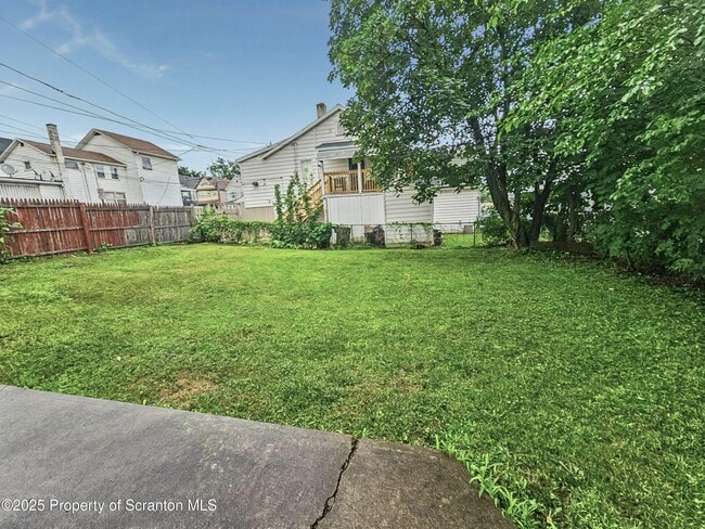 Building Photo - 14 Kulp Ave
