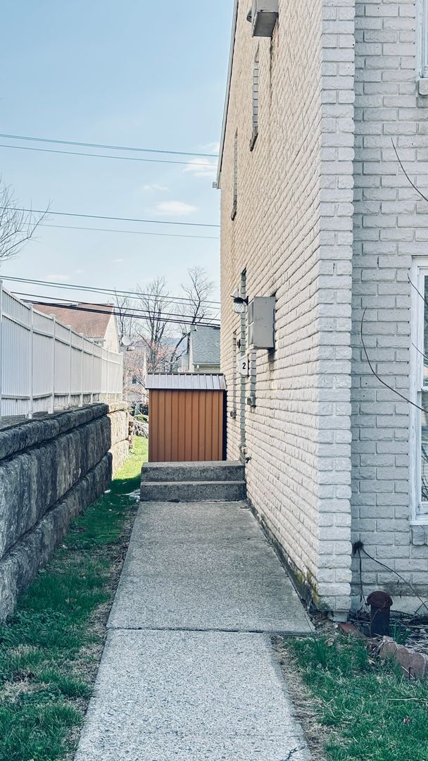 Building Photo - 1335 S Howard St