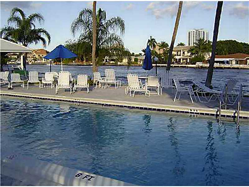 Building Photo - 6207 Bay Club Dr