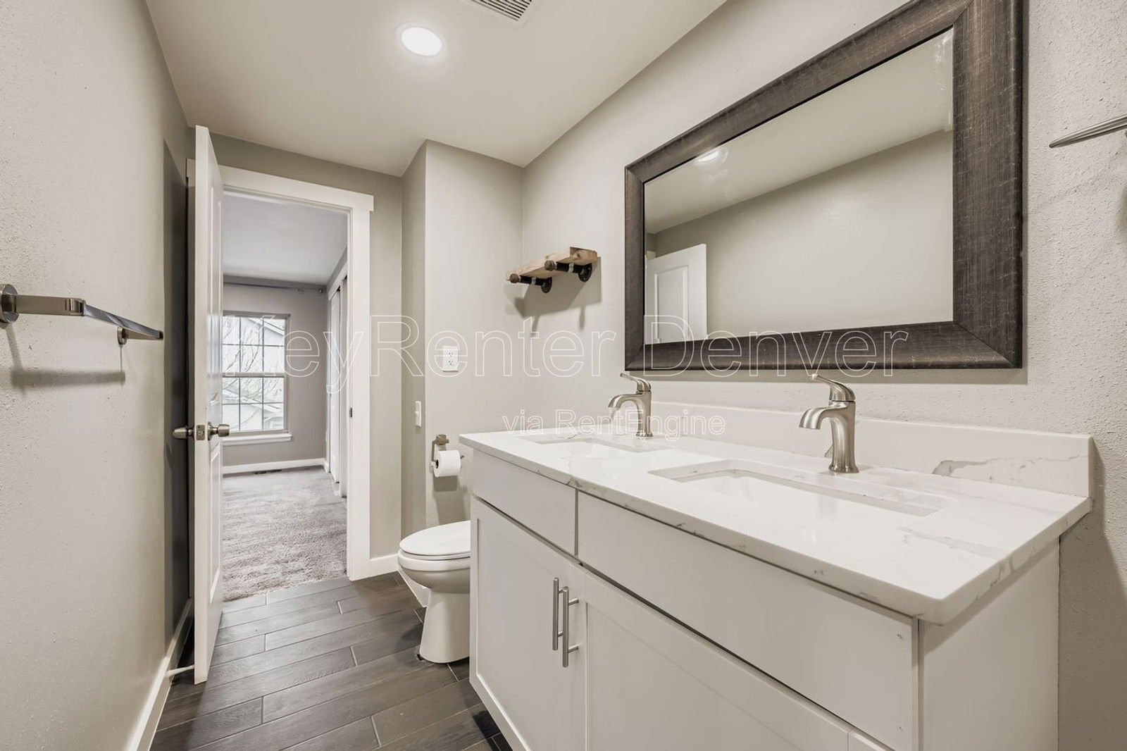 Building Photo - 7053 S Knolls Way