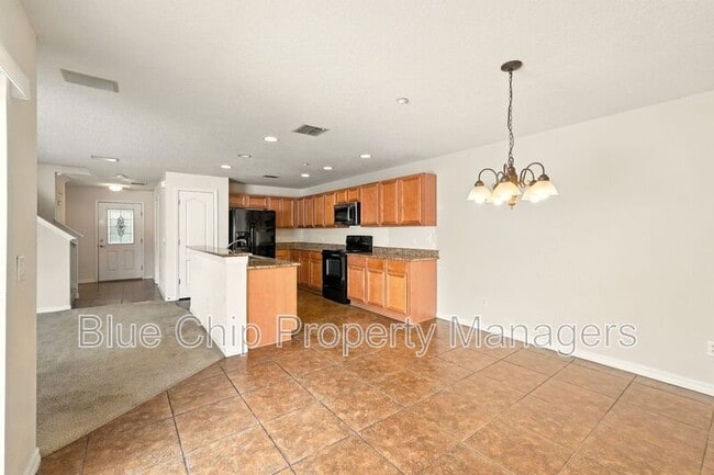 Building Photo - 13800 Golden Russet Dr