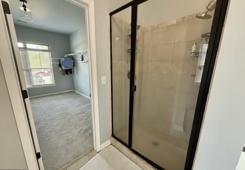 Building Photo - 310 Savannah Dr