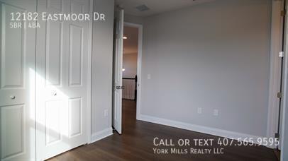 Building Photo - 12182 Eastmoor Dr