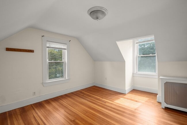 Building Photo - 7 Perham St