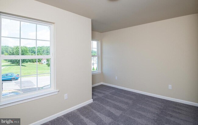 Building Photo - 29 Kantner Ln S