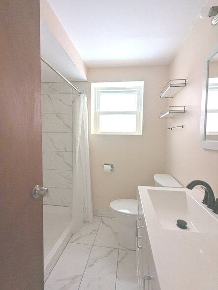 Building Photo - 5802 S Archer Ave