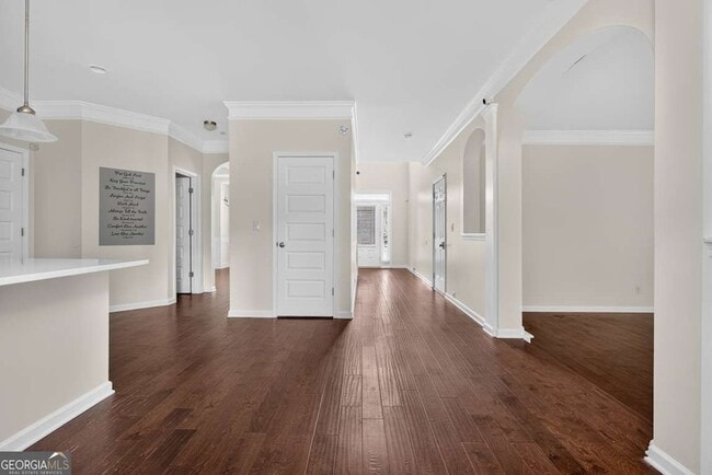 Building Photo - 2210 Apple Orchard Way