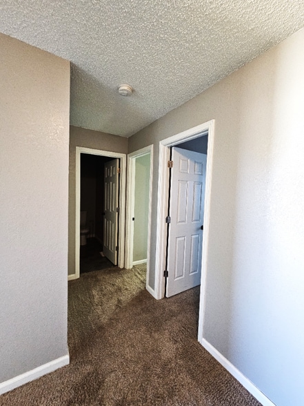 Building Photo - 1830 Lanka Ln