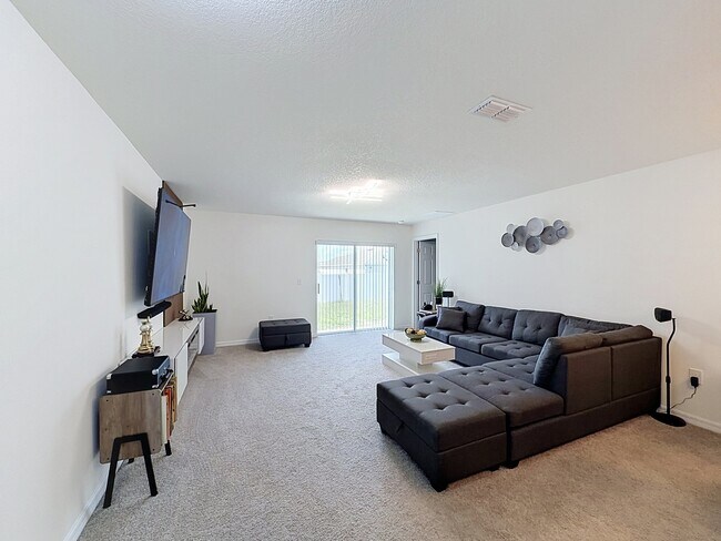 Building Photo - 339 Towns Cir