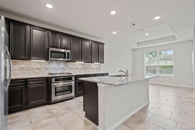 Building Photo - 14108 N Crater Lake Trail