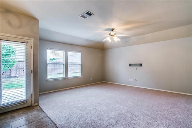 Building Photo - 9721 Sleepy Hollow Dr