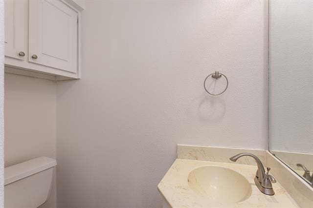 Building Photo - 7450 Holly Hill Dr